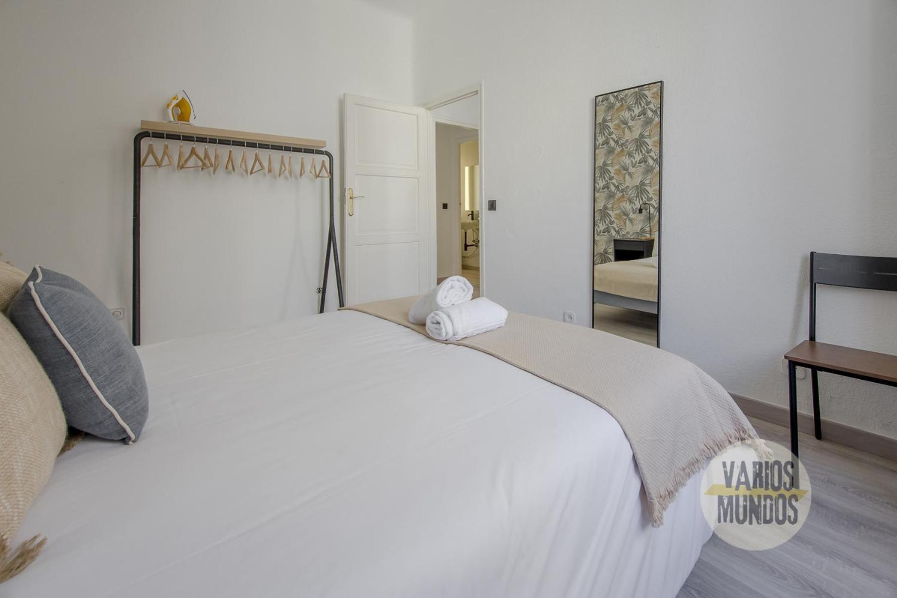Cool Apartment Para 7 En El Centro, La Latina — Photos 3